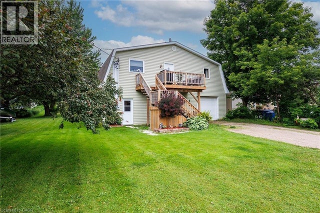 392008 Grey Road 109, Holstein