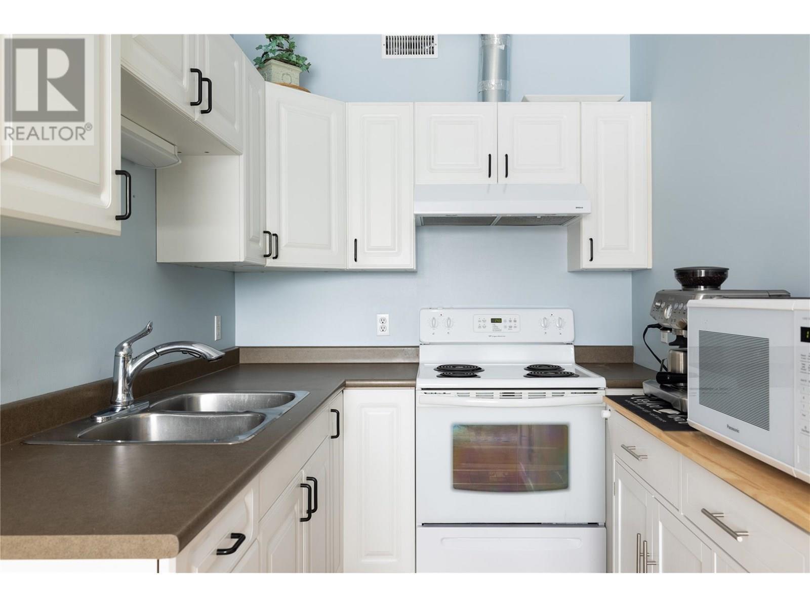 5380 Learmouth Road. Coldstream, British Columbia