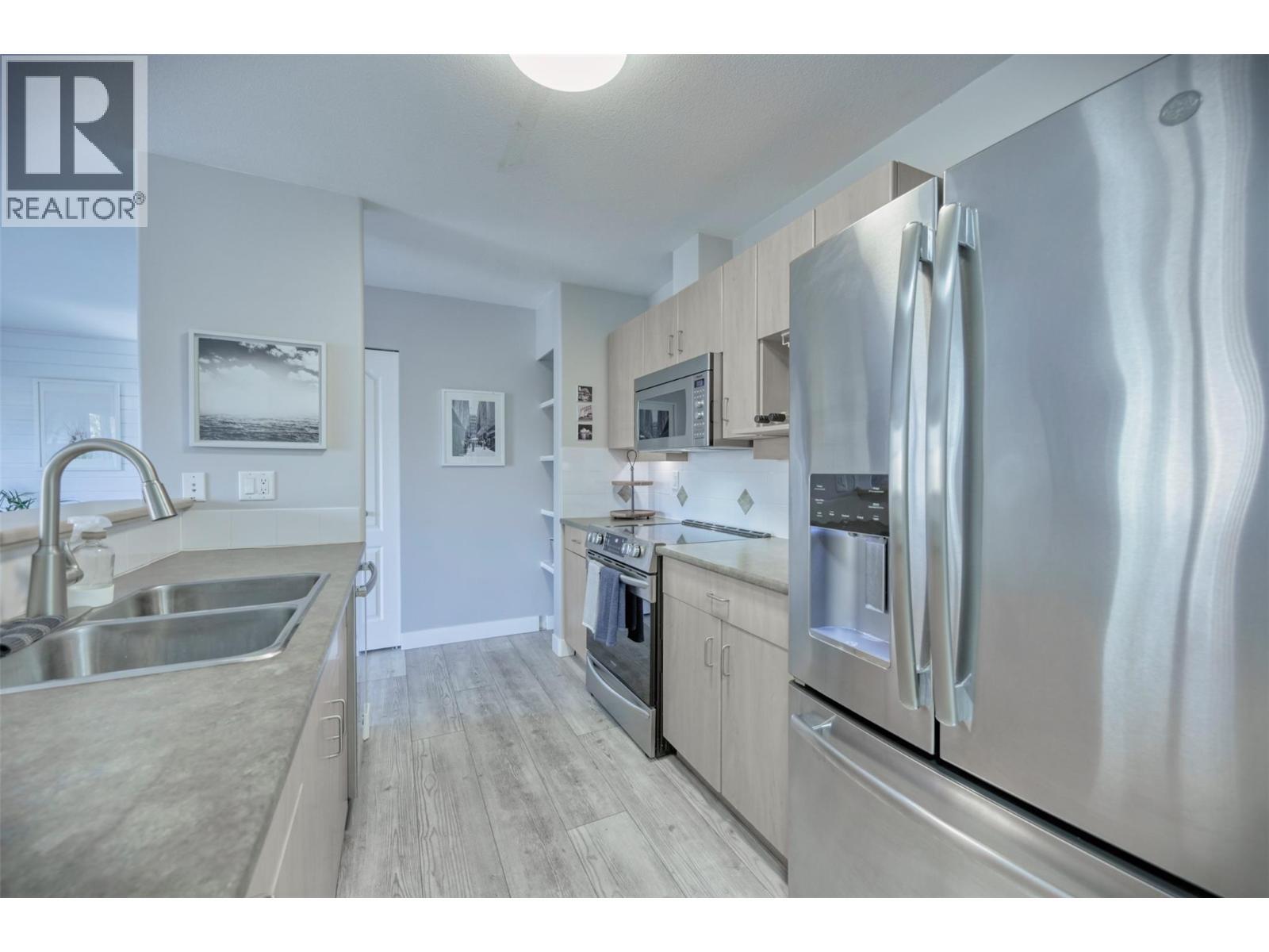 7600 Cottonwood Drive Unit# 3. Osoyoos, British Columbia