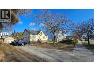 828 Dehart Avenue. Kelowna, British Columbia