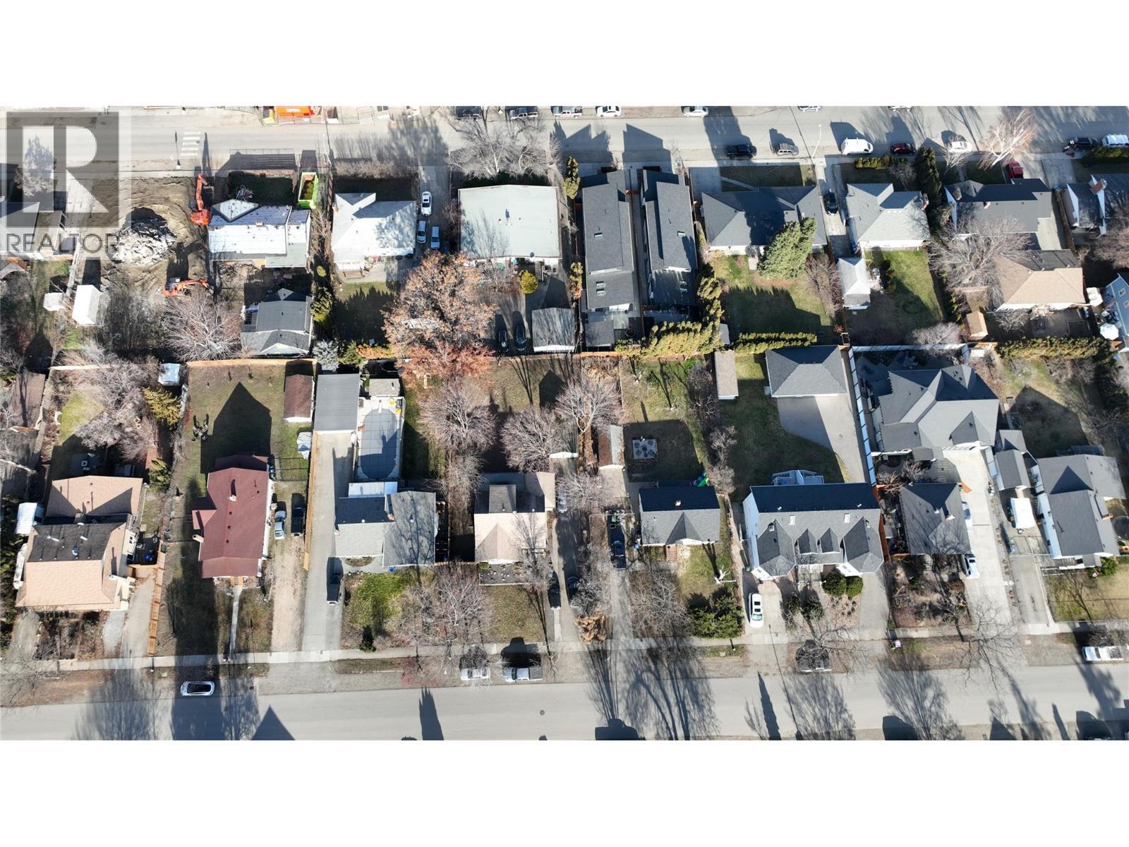 828 Dehart Avenue. Kelowna, British Columbia