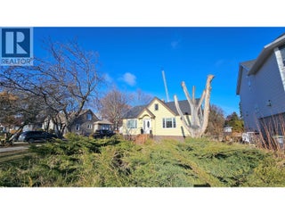 828 Dehart Avenue. Kelowna, British Columbia