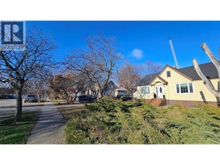 828 Dehart Avenue. Kelowna, British Columbia