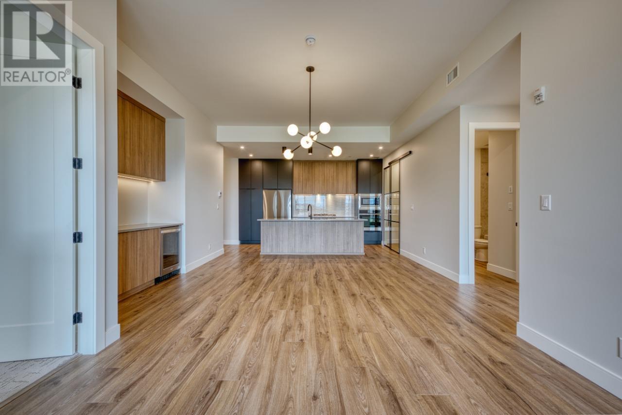 75 Predator Ridge Drive Unit# 202. Vernon, British Columbia