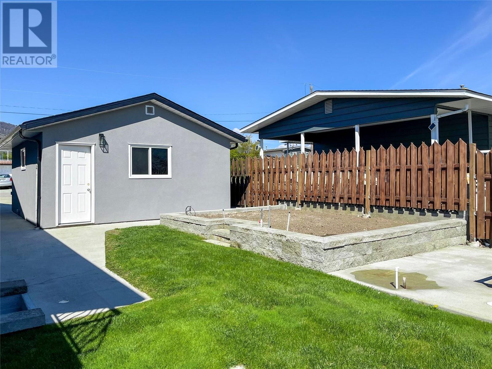 9106 Hummingbird Lane. Osoyoos, British Columbia