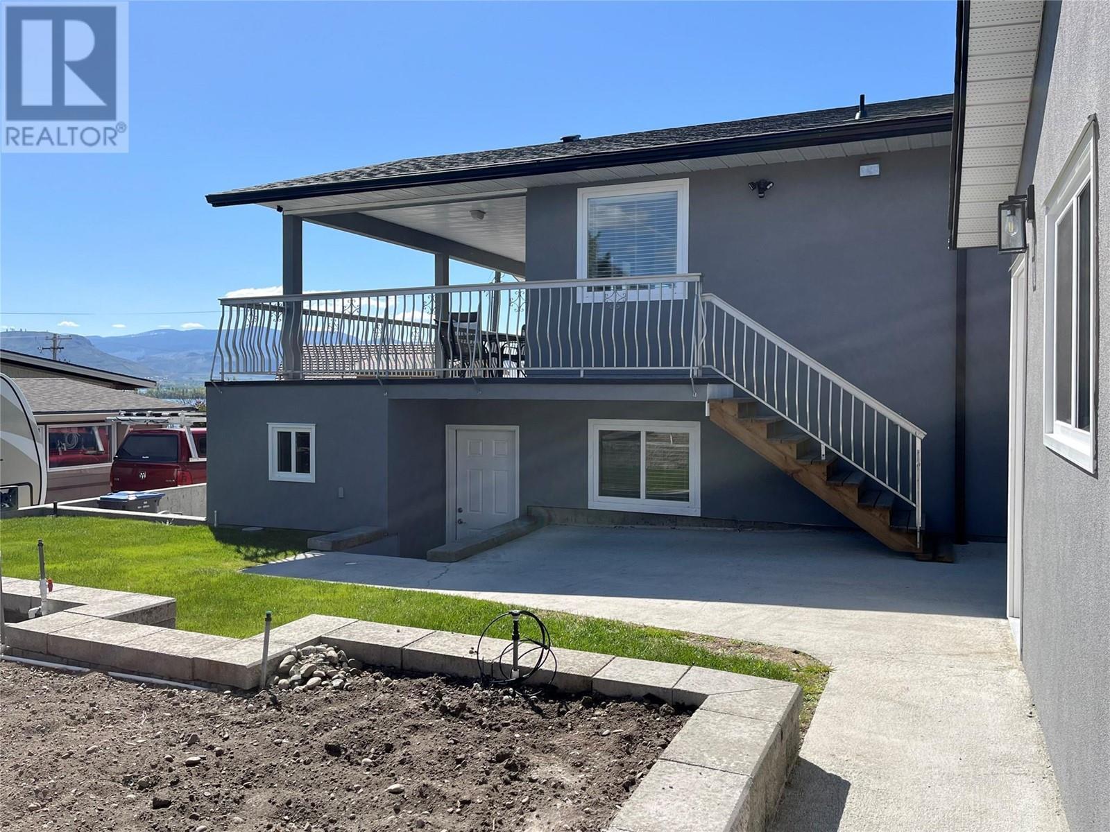 9106 Hummingbird Lane. Osoyoos, British Columbia
