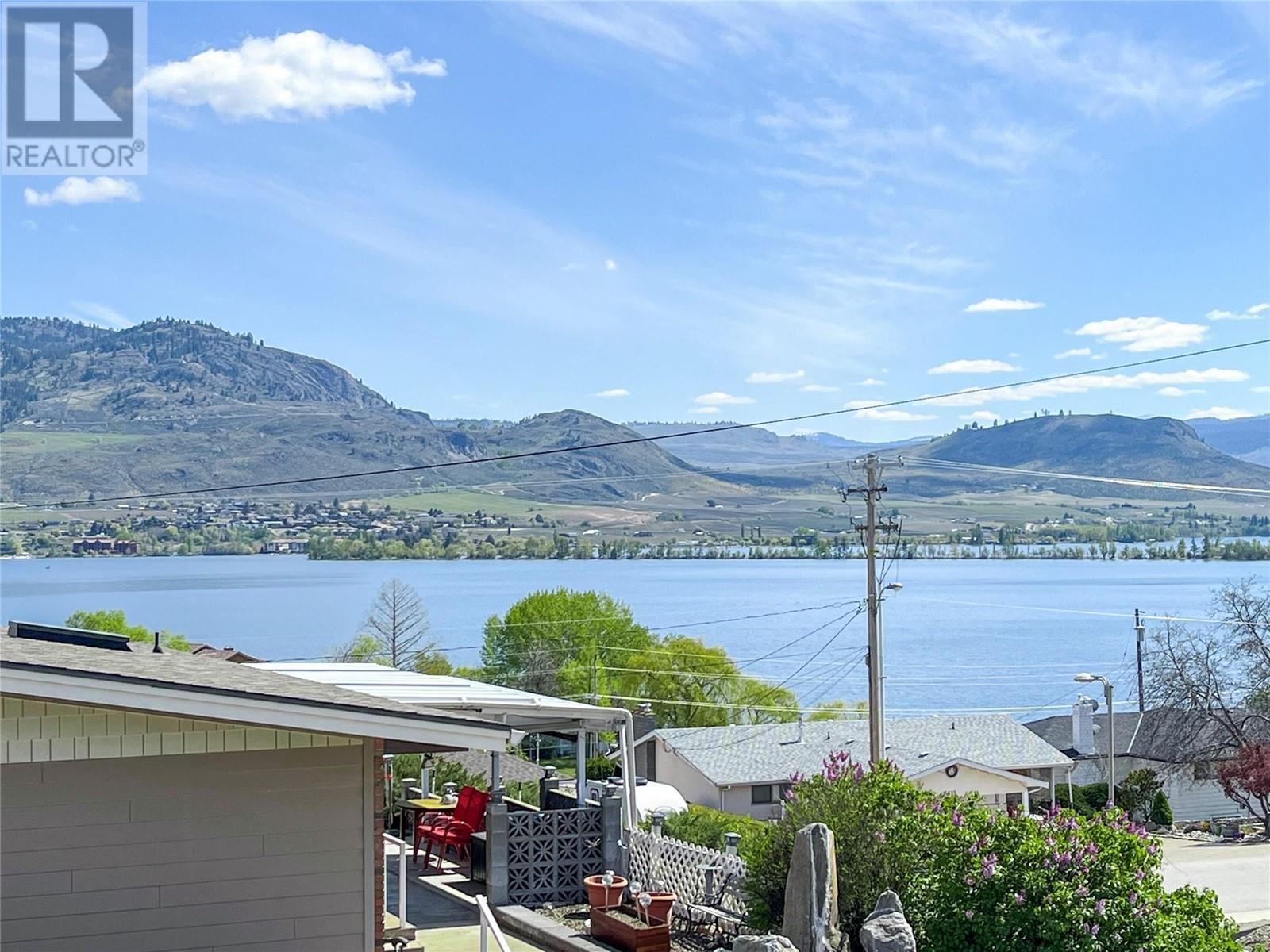 9106 Hummingbird Lane. Osoyoos, British Columbia