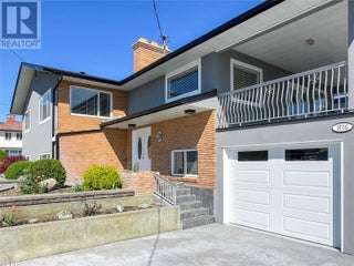 9106 Hummingbird Lane. Osoyoos, British Columbia