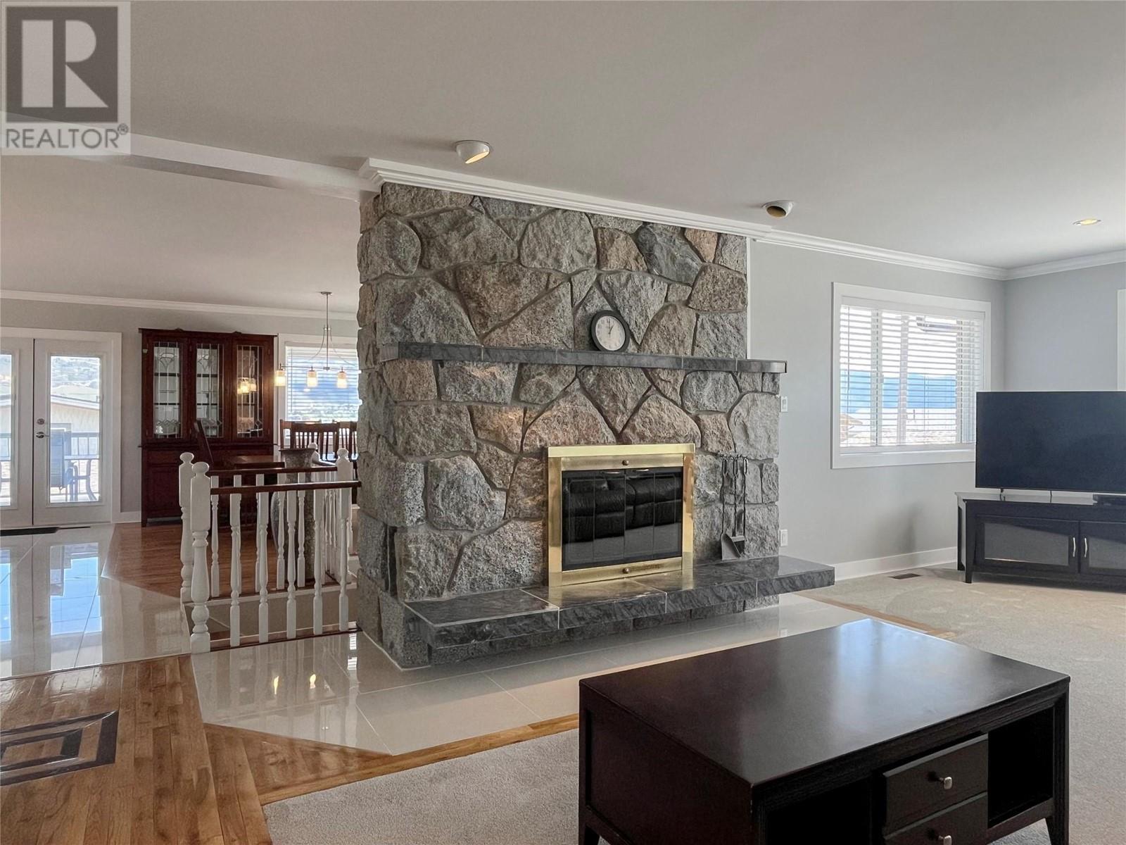 9106 Hummingbird Lane. Osoyoos, British Columbia