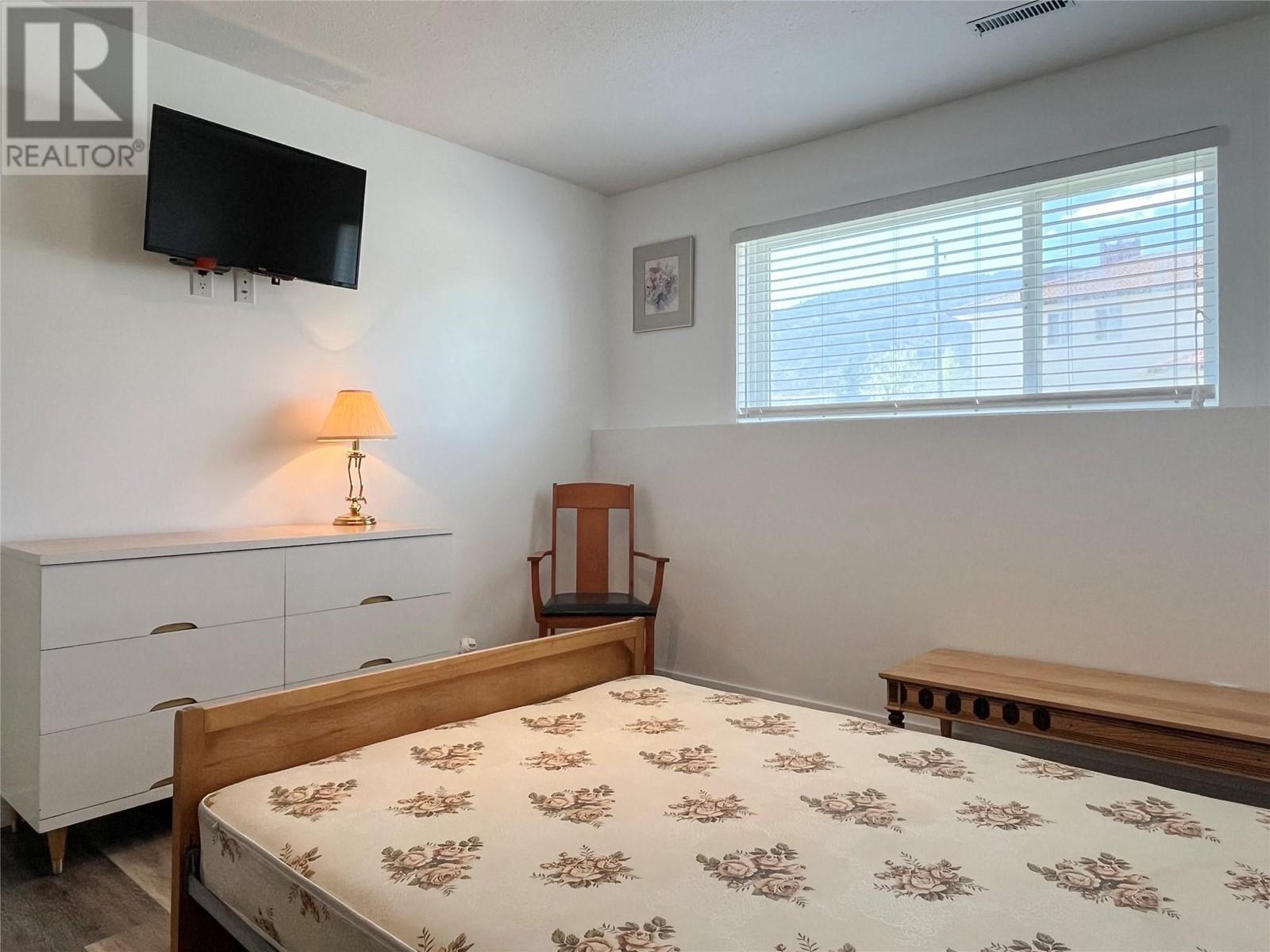 9106 Hummingbird Lane. Osoyoos, British Columbia