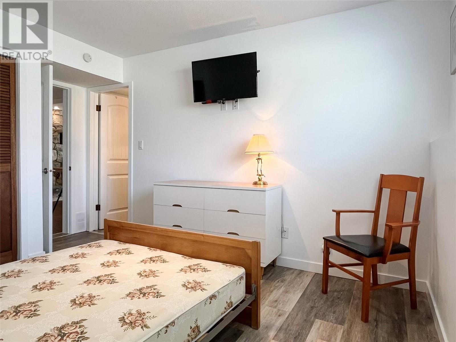 9106 Hummingbird Lane. Osoyoos, British Columbia