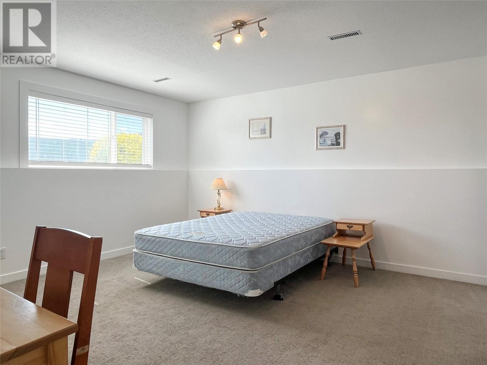 9106 Hummingbird Lane. Osoyoos, British Columbia