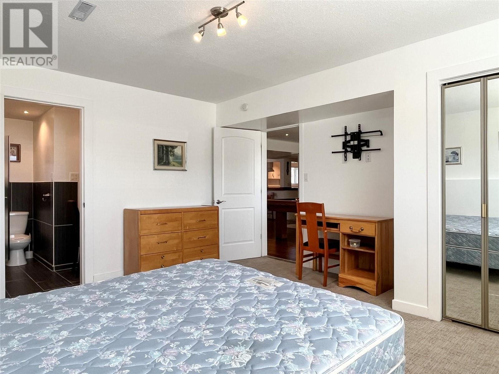 9106 Hummingbird Lane. Osoyoos, British Columbia