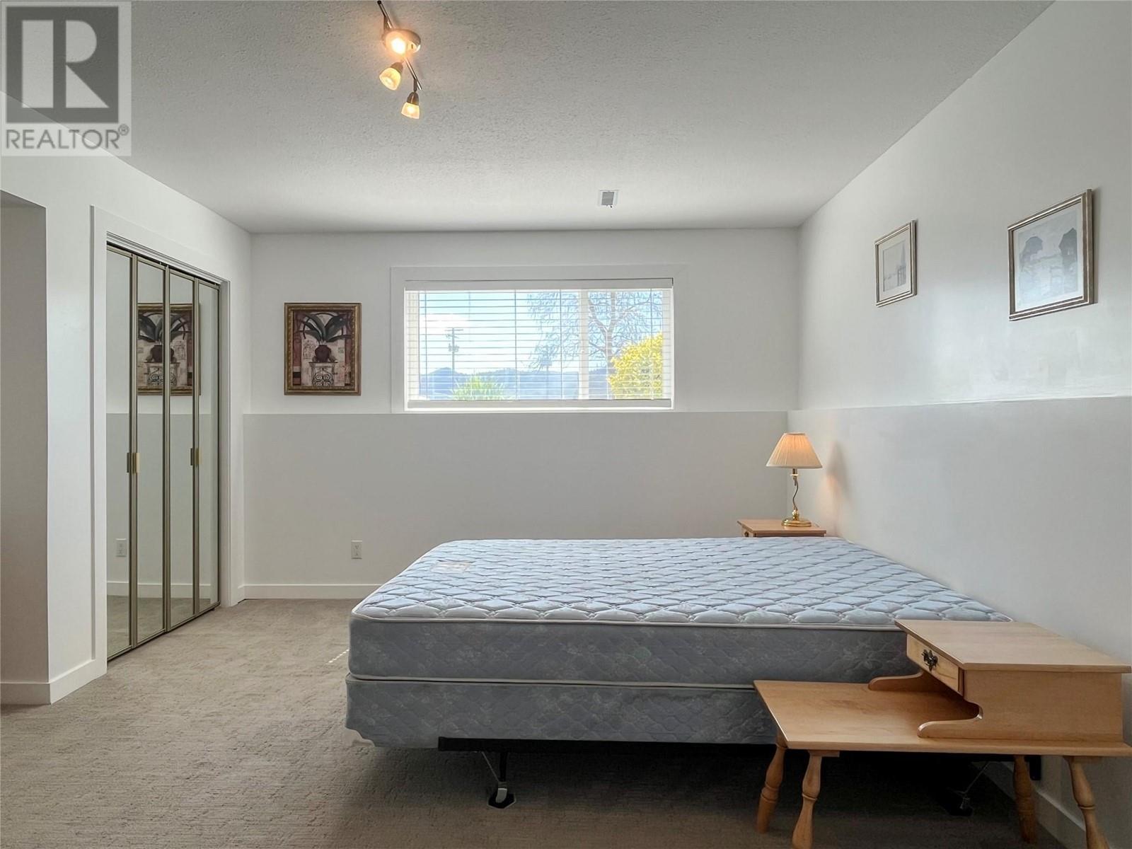 9106 Hummingbird Lane. Osoyoos, British Columbia