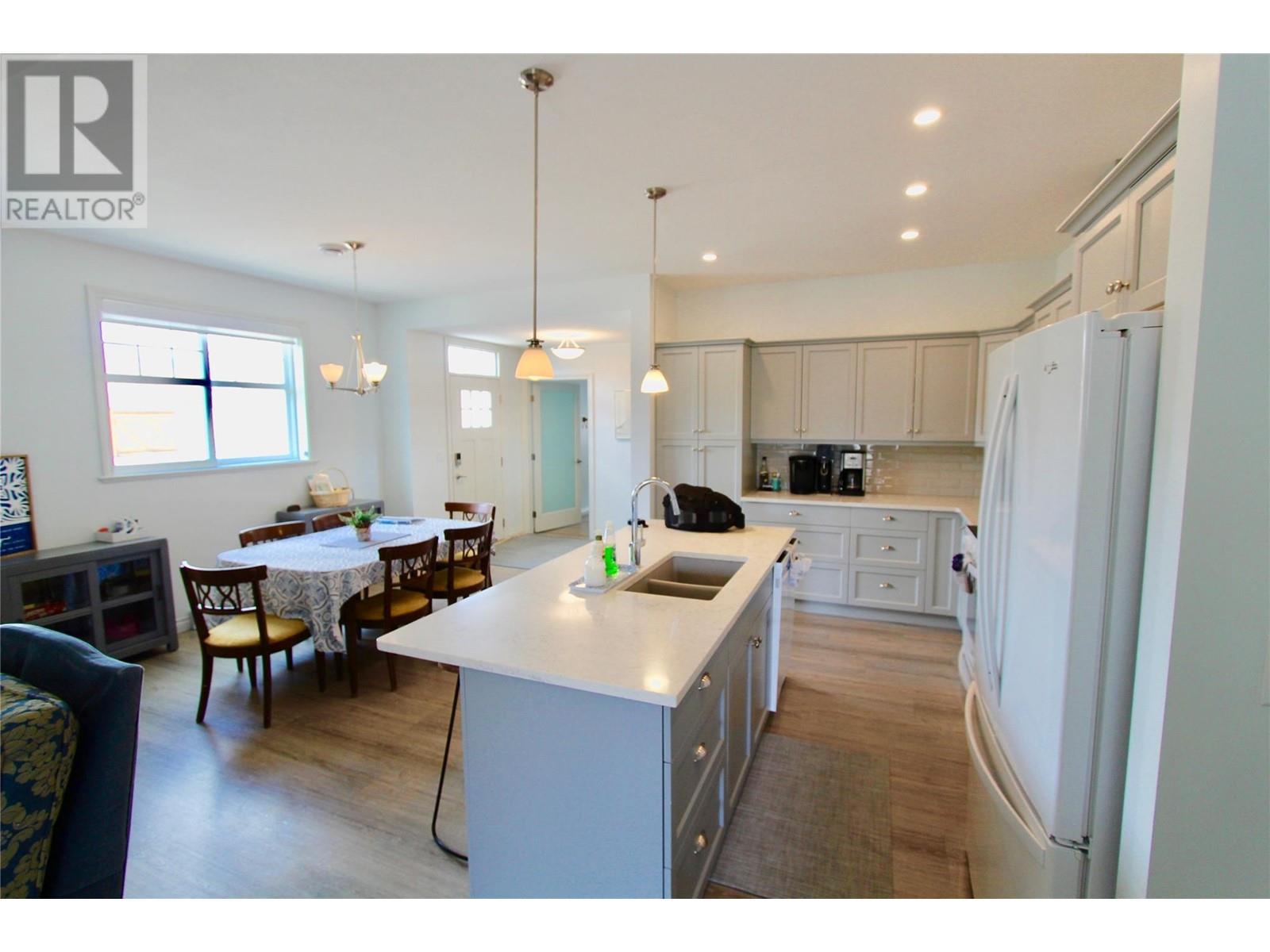 2450 Radio Tower Road Unit# 4. Oliver, British Columbia