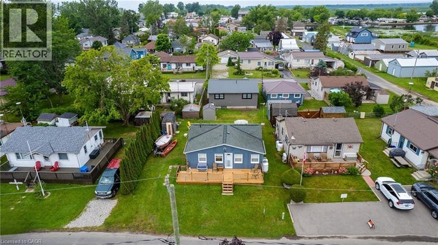 20 4th Avenue, Long Point