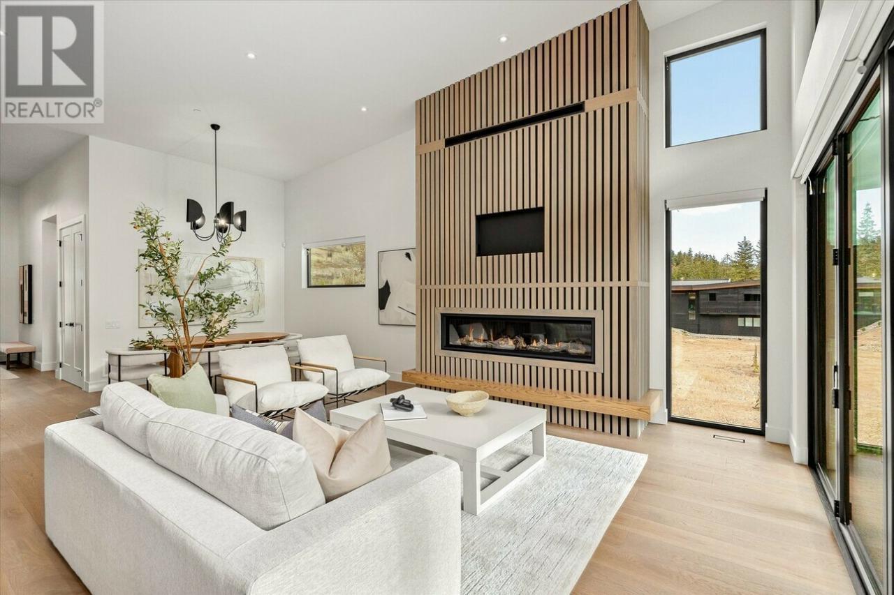 124 Wildsong Crescent W. Vernon, British Columbia