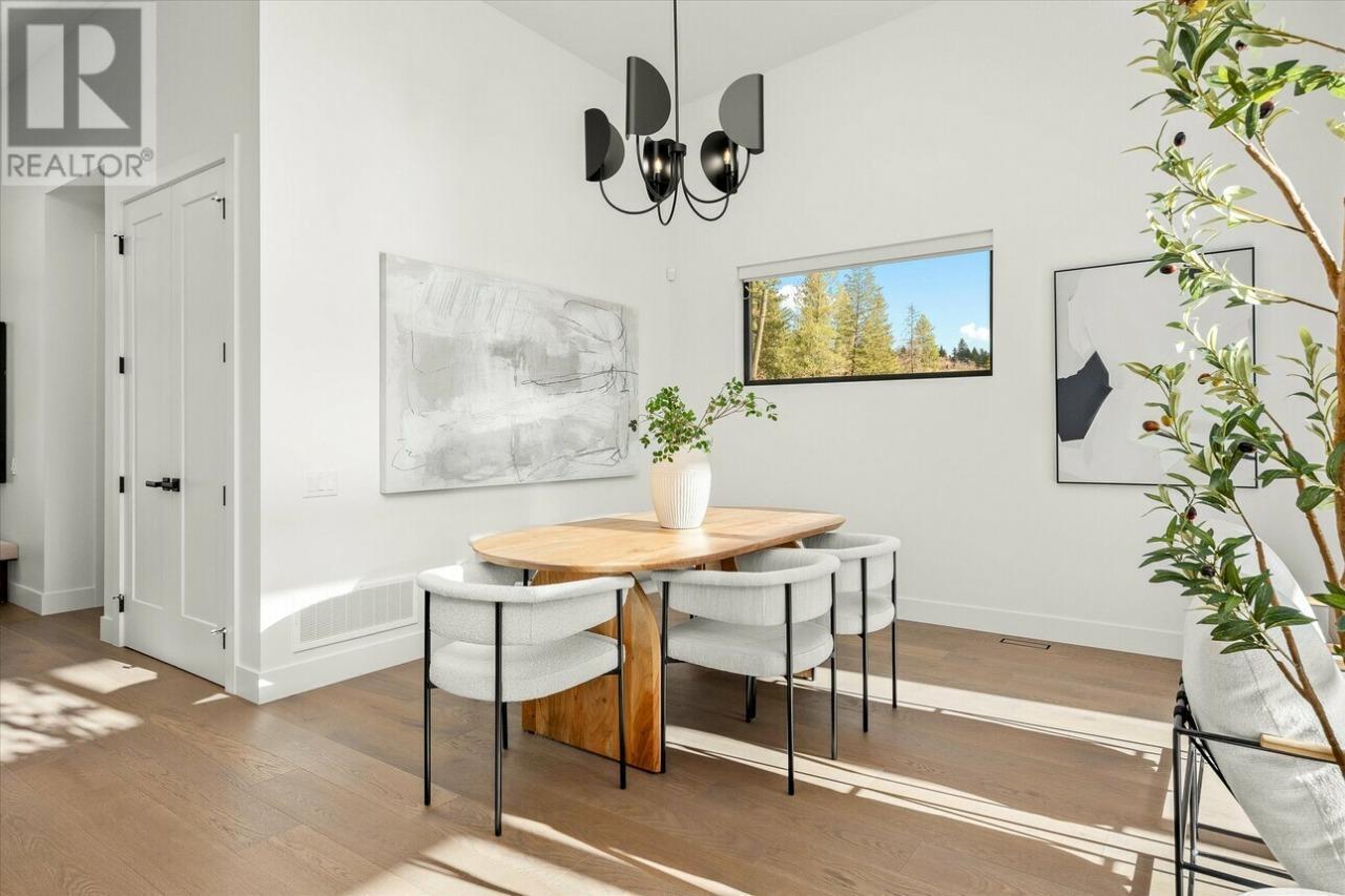 124 Wildsong Crescent W. Vernon, British Columbia