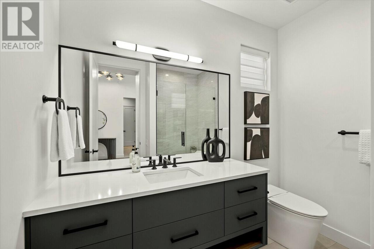 124 Wildsong Crescent W. Vernon, British Columbia