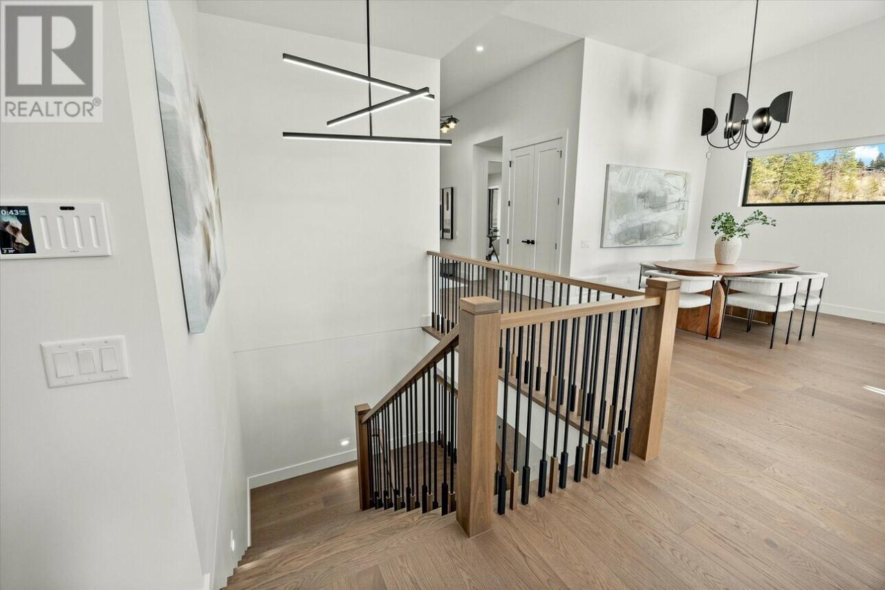 124 Wildsong Crescent W. Vernon, British Columbia