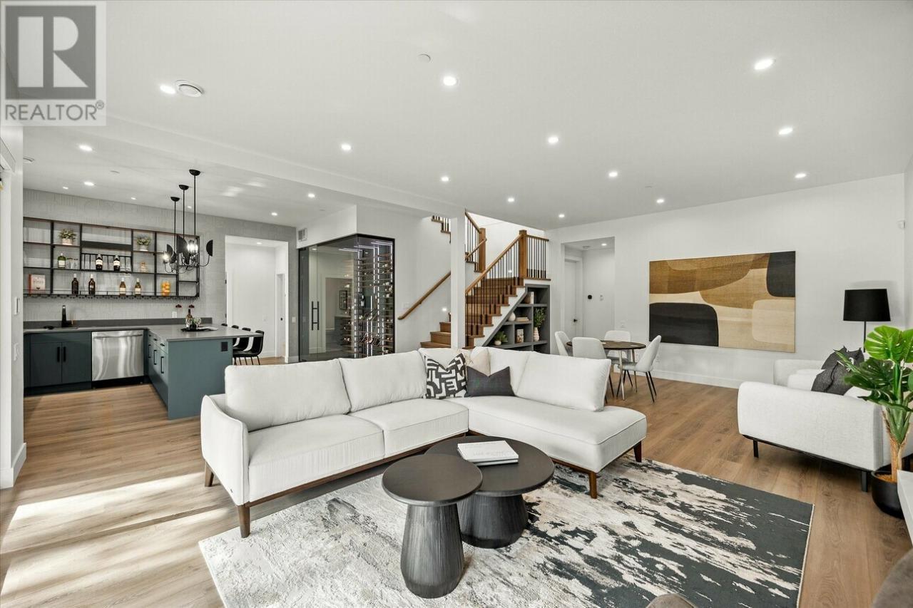 124 Wildsong Crescent W. Vernon, British Columbia