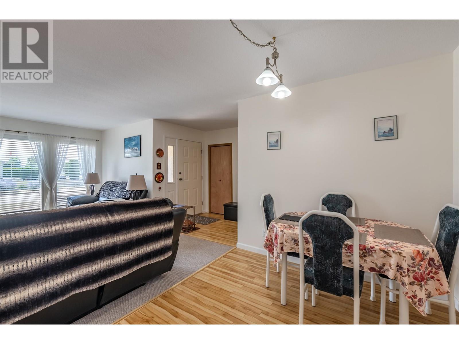 44 Bayview Crescent. Osoyoos, British Columbia