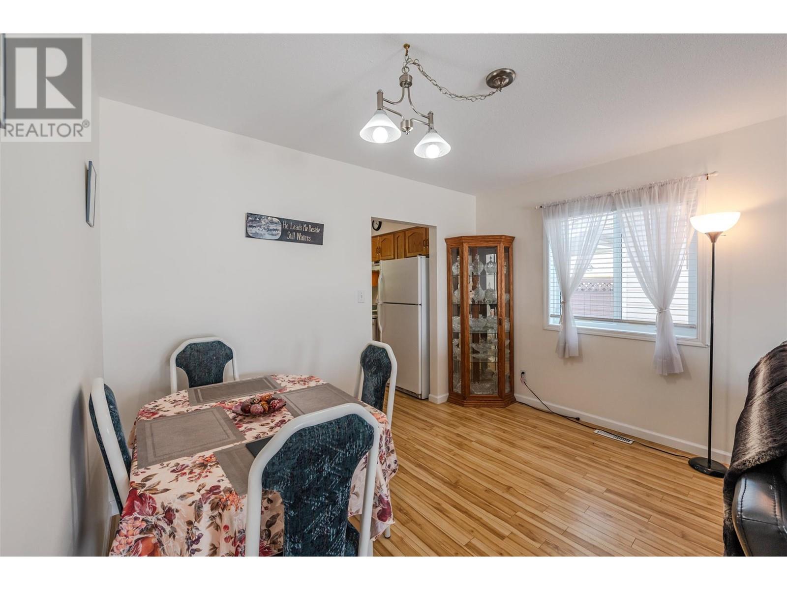 44 Bayview Crescent. Osoyoos, British Columbia