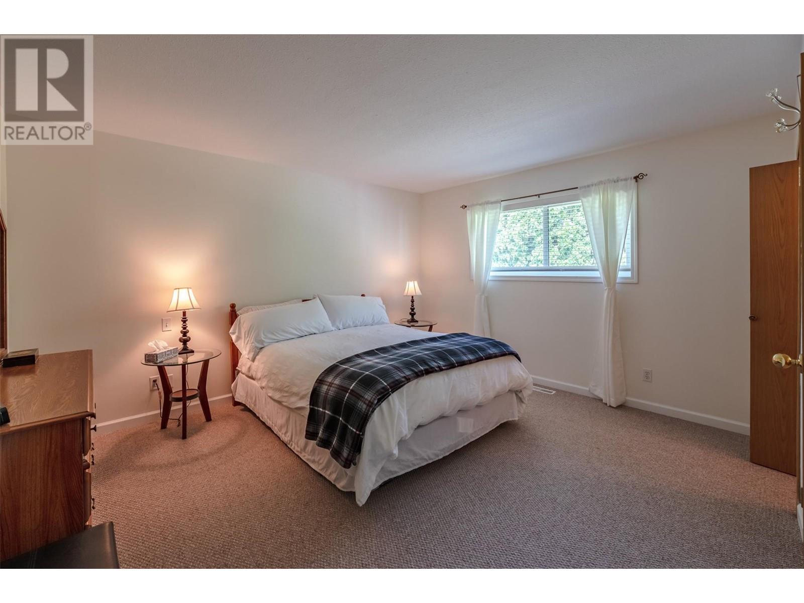 44 Bayview Crescent. Osoyoos, British Columbia