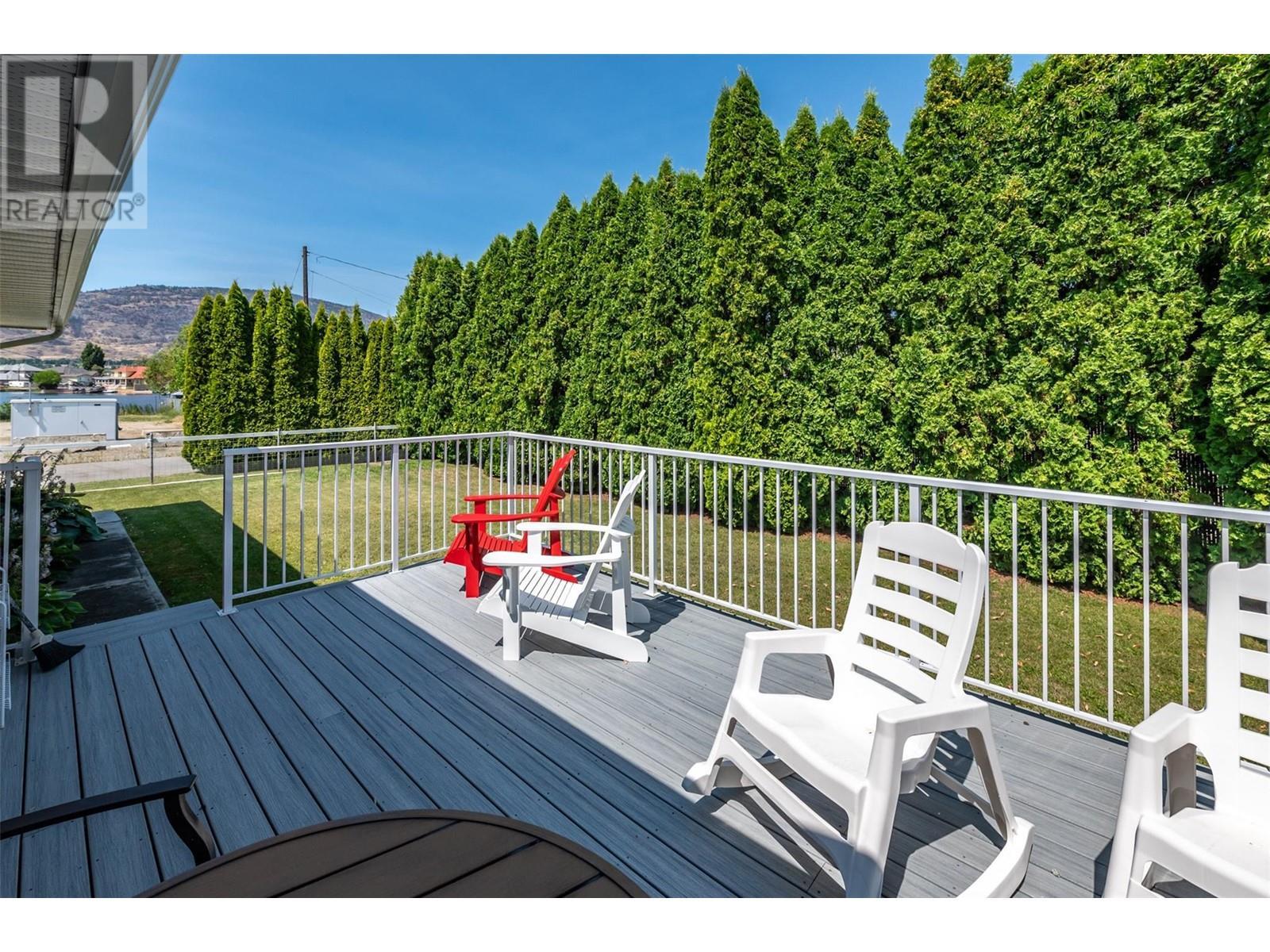 44 Bayview Crescent. Osoyoos, British Columbia