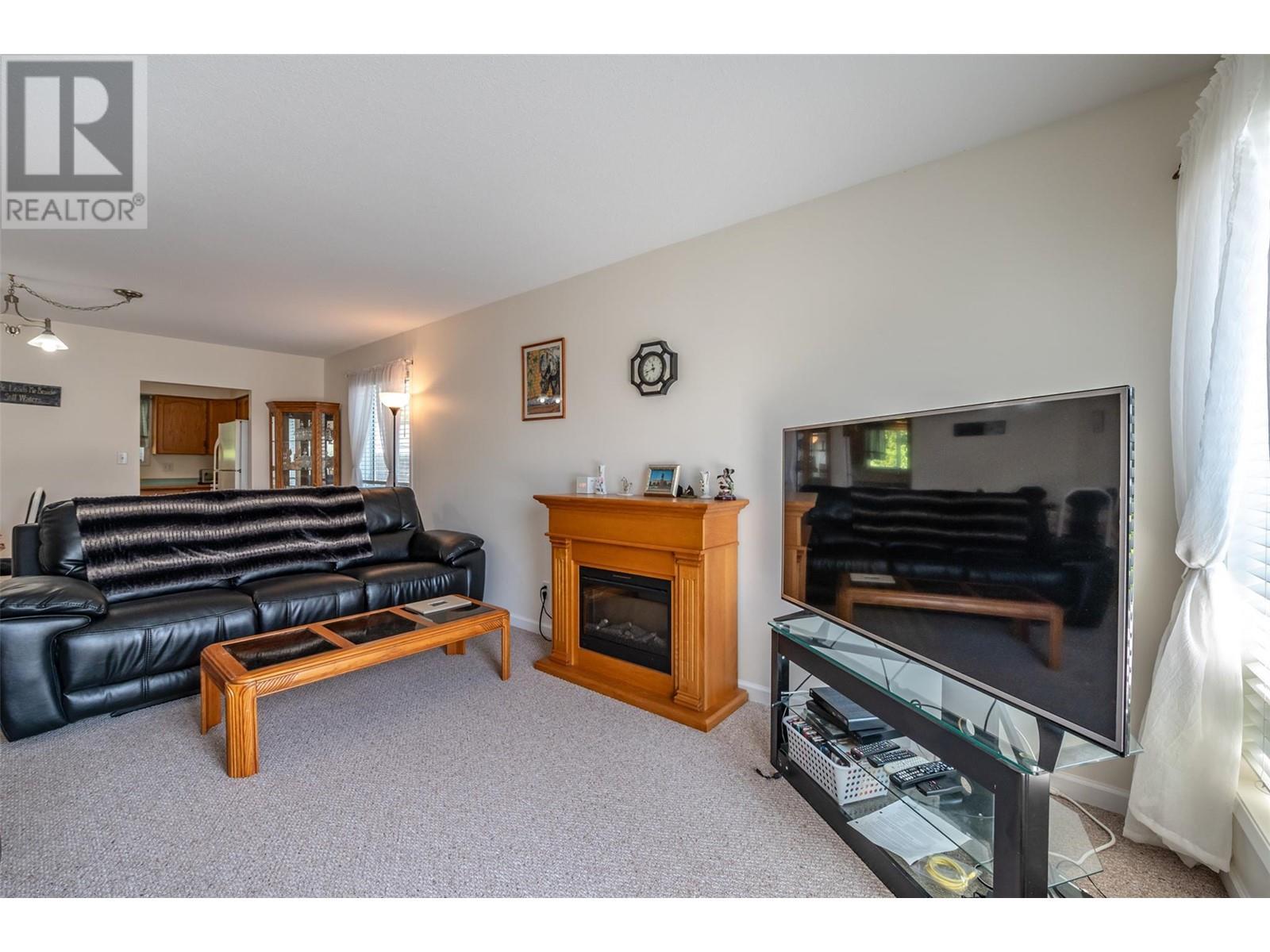 44 Bayview Crescent. Osoyoos, British Columbia