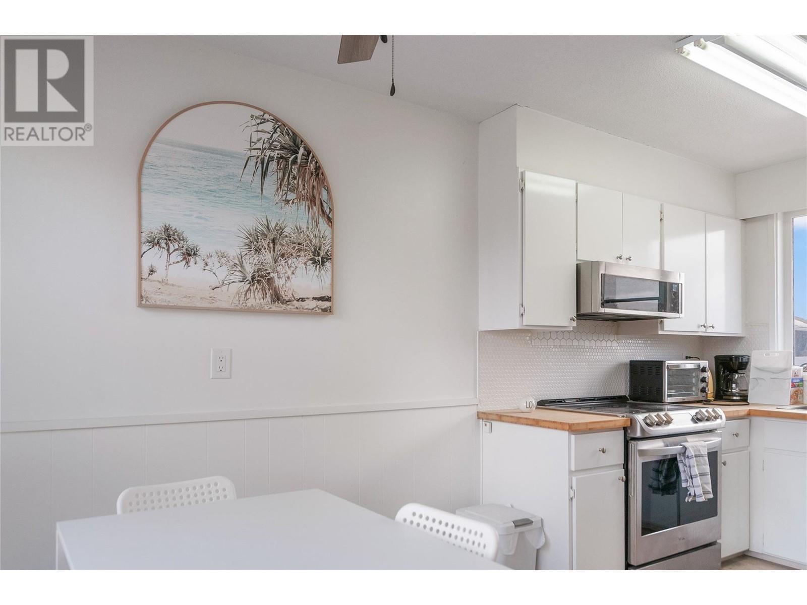 1611 Elm Street E. Kelowna, British Columbia