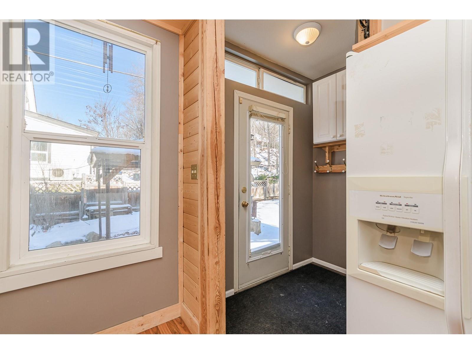 80 6 Street Ne. Salmon Arm, British Columbia