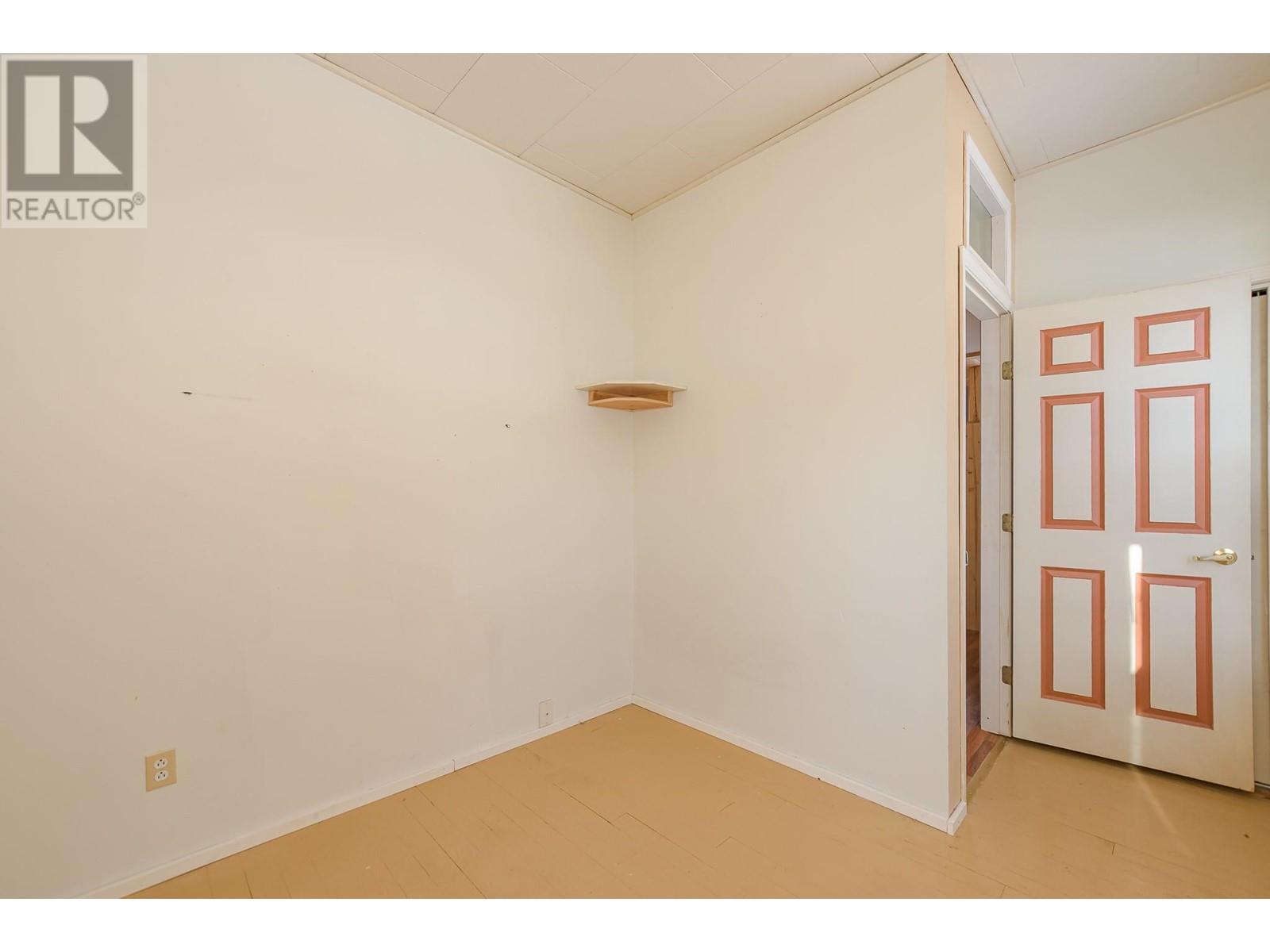 80 6 Street Ne. Salmon Arm, British Columbia