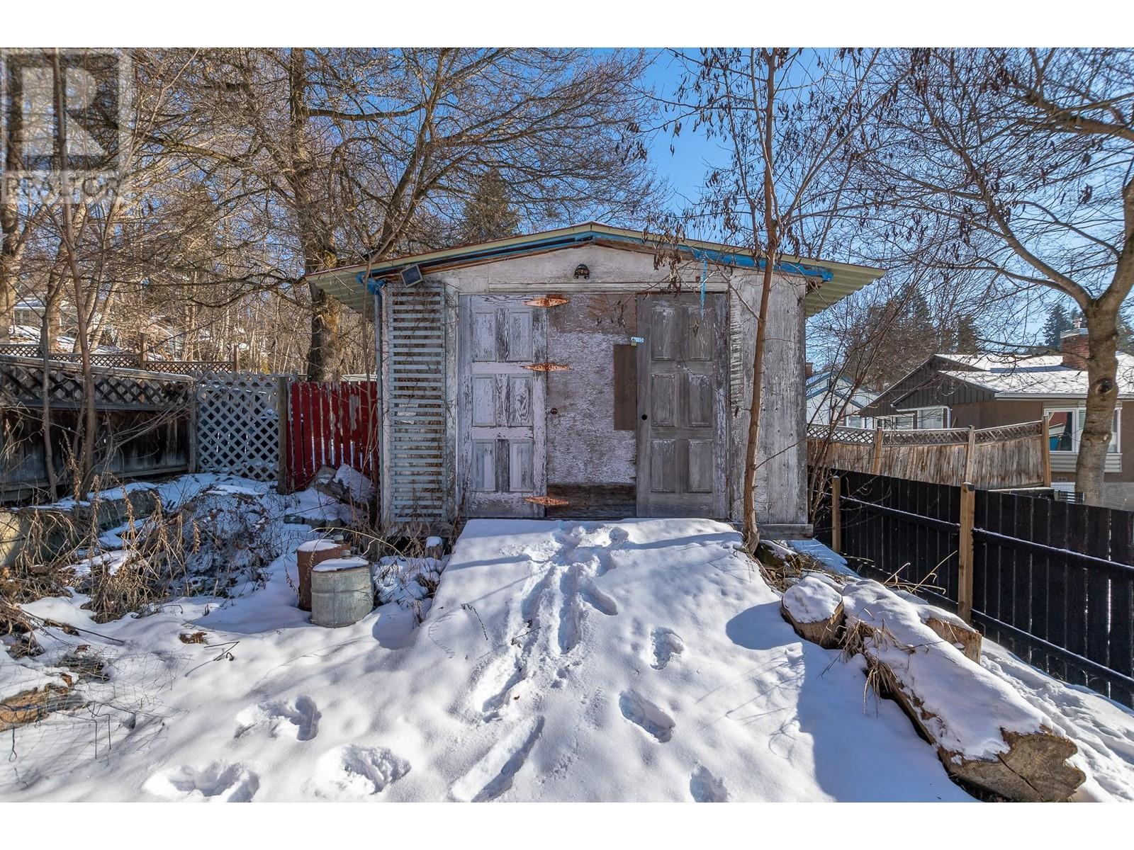 80 6 Street Ne. Salmon Arm, British Columbia