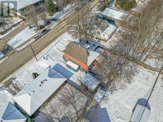 80 6 Street Ne. Salmon Arm, British Columbia