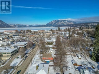 80 6 Street Ne. Salmon Arm, British Columbia