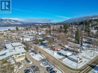 80 6 Street Ne. Salmon Arm, British Columbia