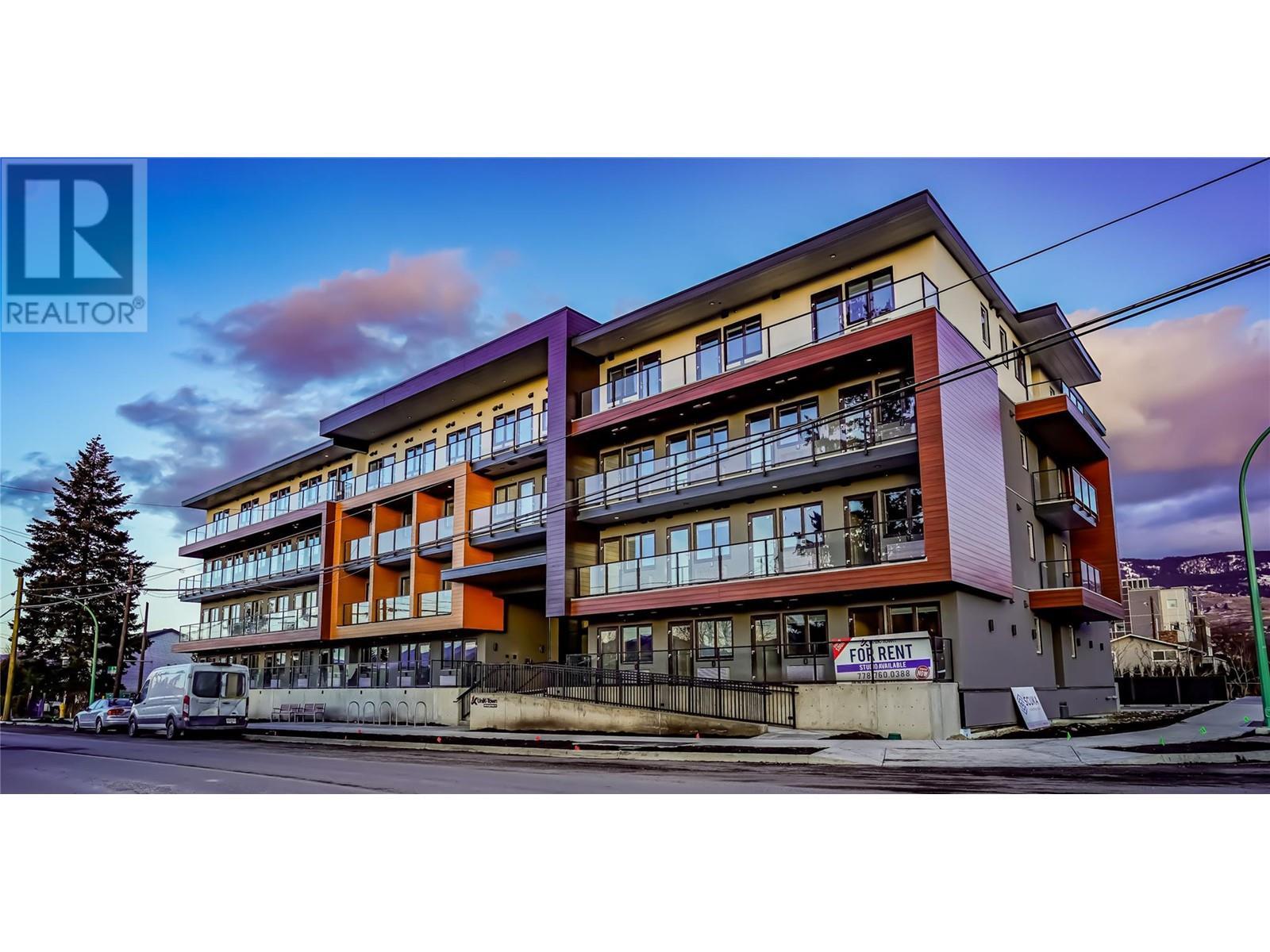 345 Dougall Road N Unit# Ph12 Lot# 85. Kelowna, British Columbia
