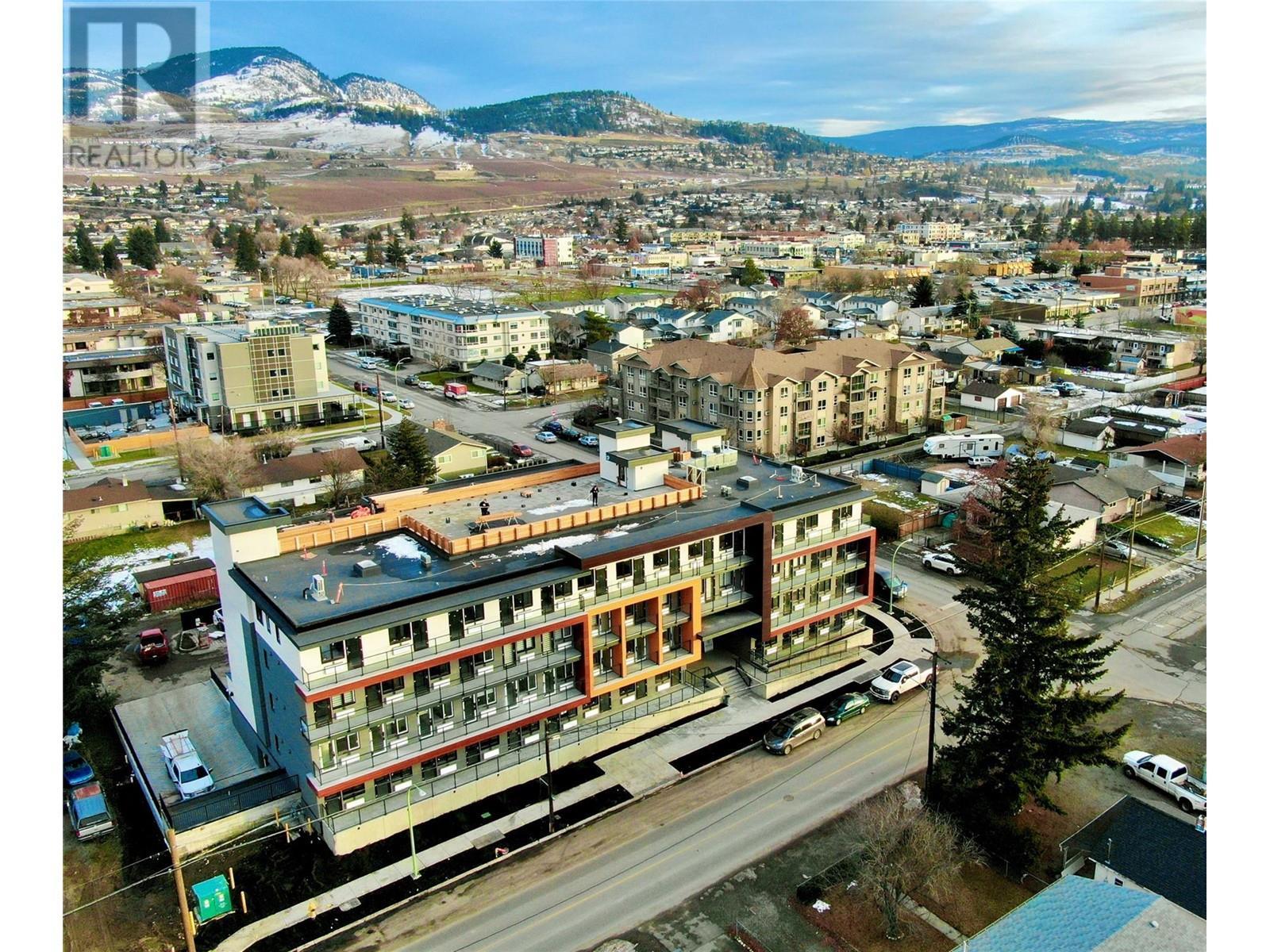 345 Dougall Road N Unit# Ph12 Lot# 85. Kelowna, British Columbia