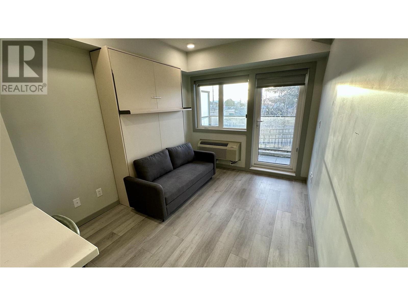 345 Dougall Road N Unit# Ph12 Lot# 85. Kelowna, British Columbia