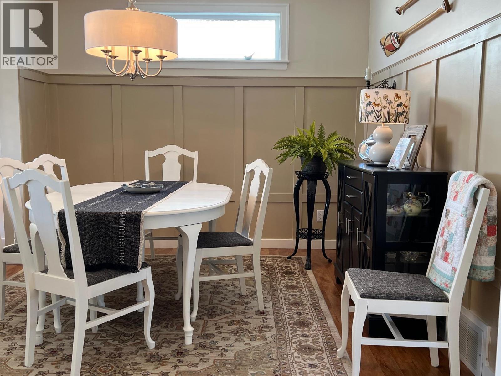 814 8 Avenue. Vernon, British Columbia