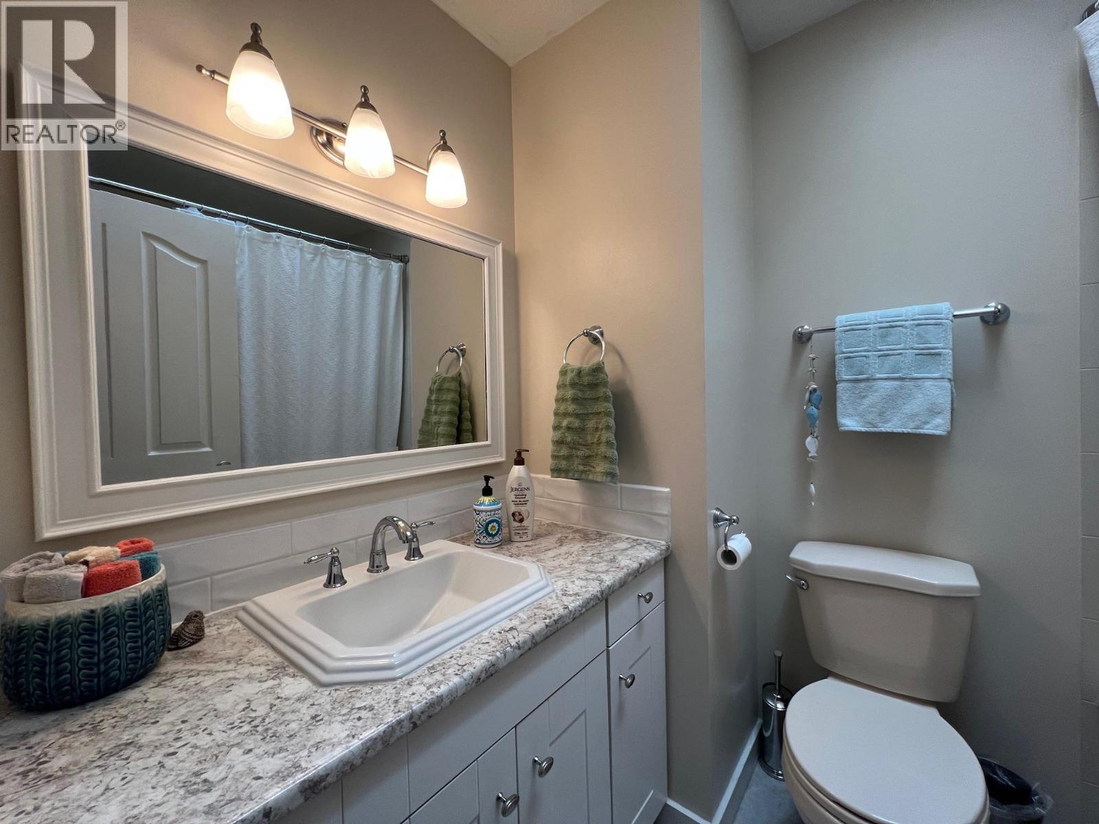 814 8 Avenue. Vernon, British Columbia