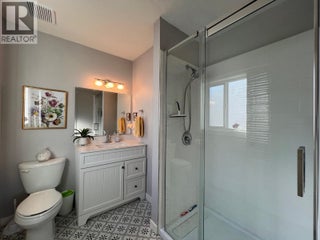 814 8 Avenue. Vernon, British Columbia