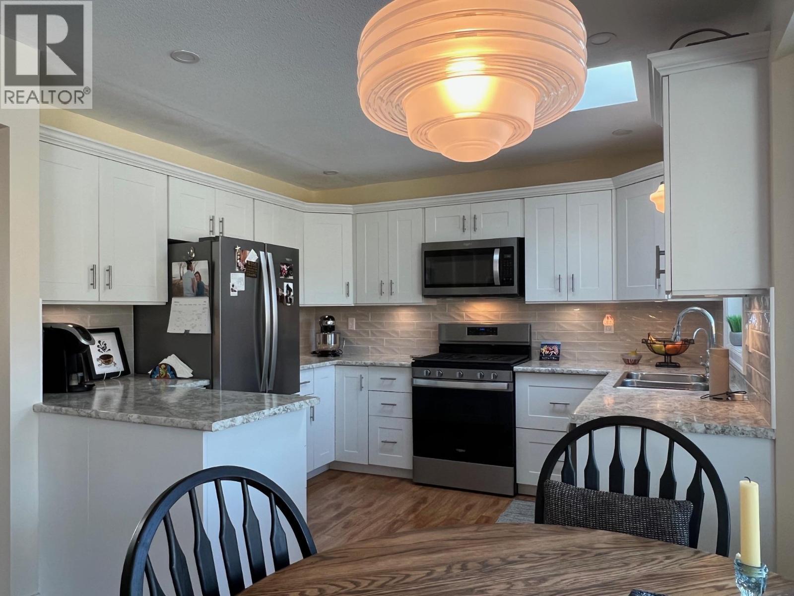 814 8 Avenue. Vernon, British Columbia