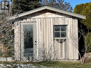 814 8 Avenue. Vernon, British Columbia