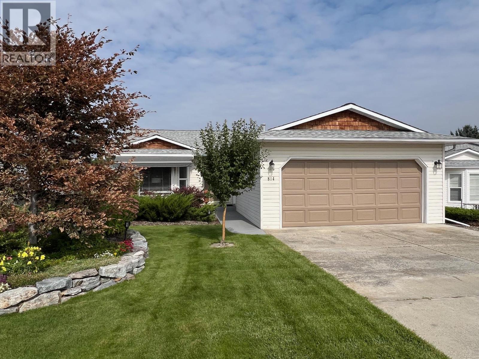 814 8 Avenue. Vernon, British Columbia