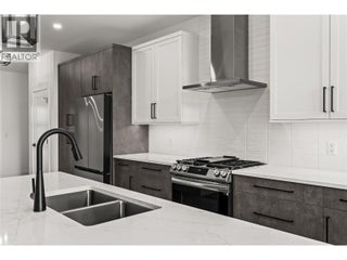 2835 Canyon Crest Drive Unit# 2. West Kelowna, British Columbia