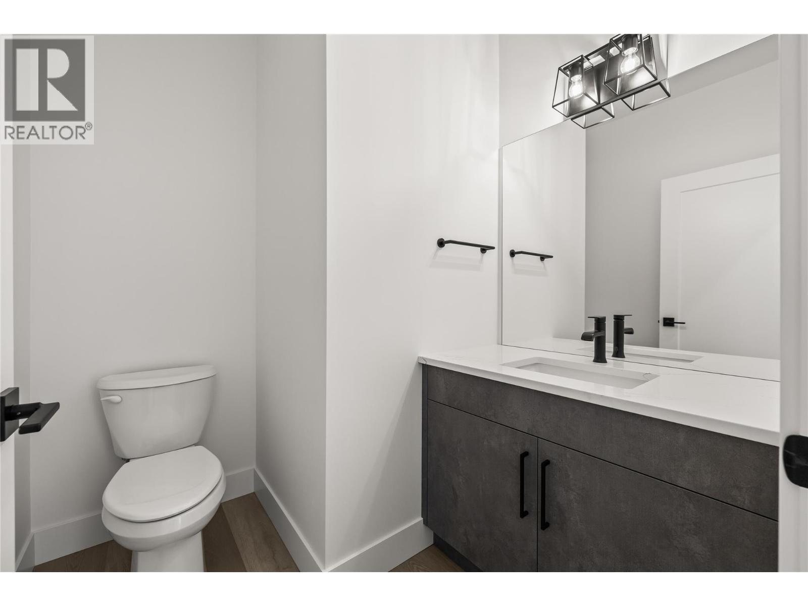 2835 Canyon Crest Drive Unit# 2. West Kelowna, British Columbia