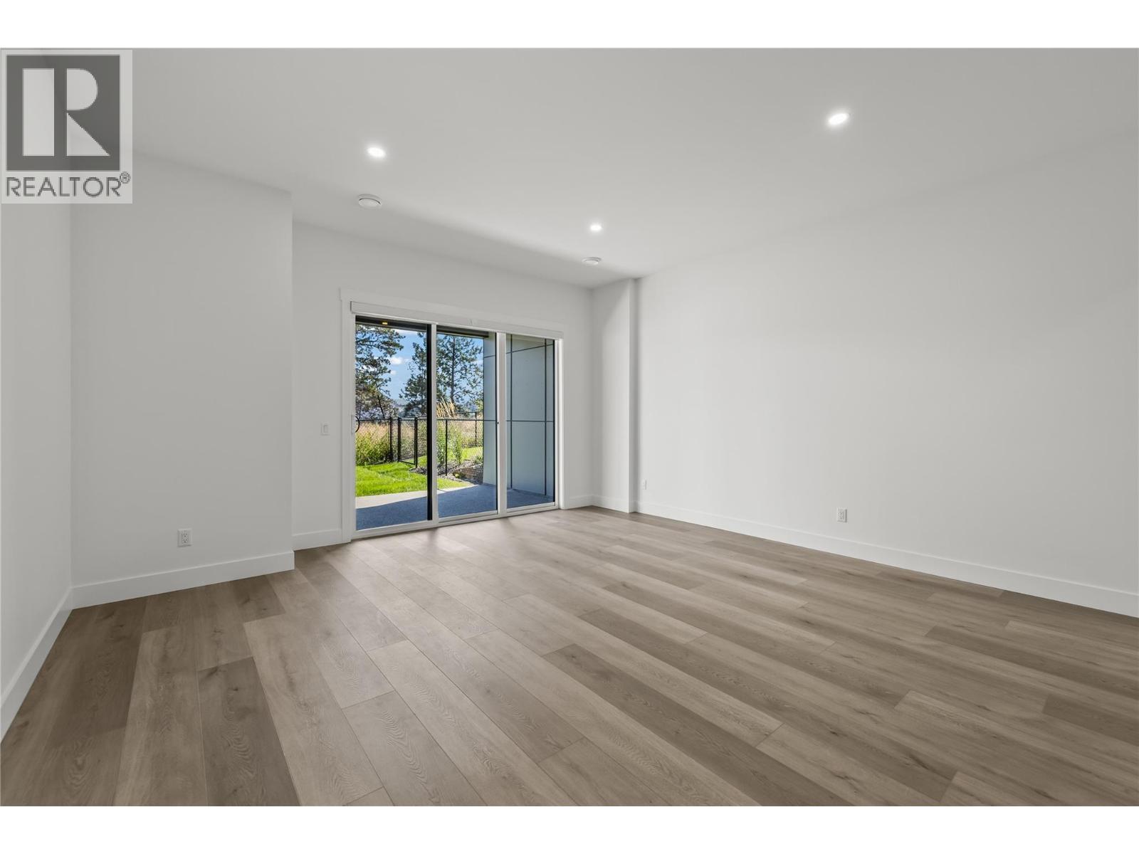 2835 Canyon Crest Drive Unit# 2. West Kelowna, British Columbia