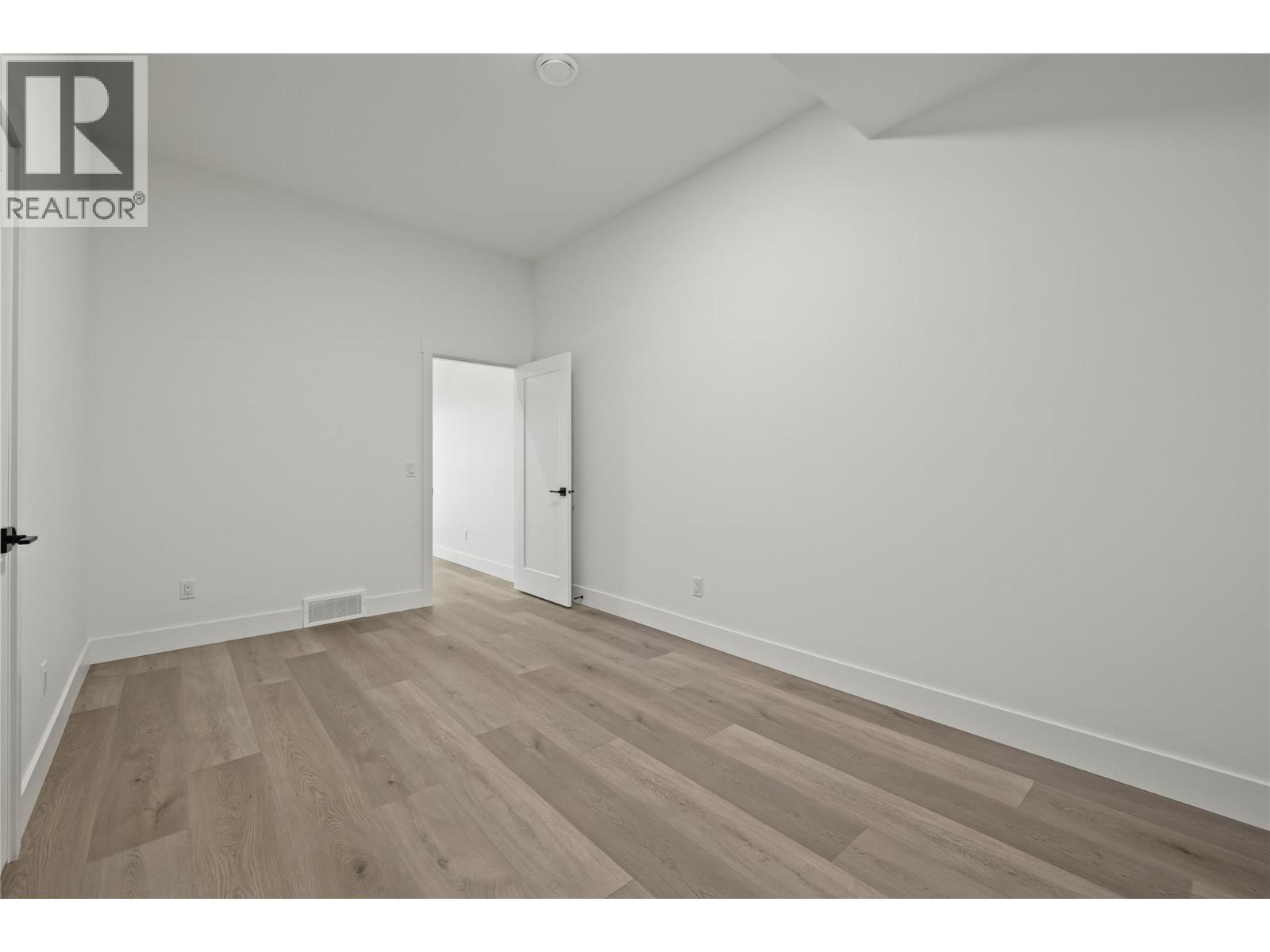 2835 Canyon Crest Drive Unit# 2. West Kelowna, British Columbia